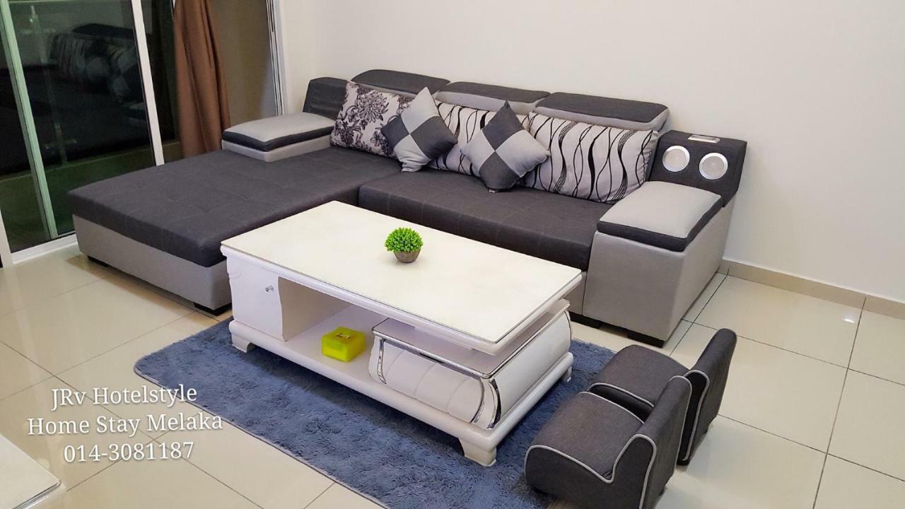 Jrv Hotelstyle Homestay Melaka Exteriör bild